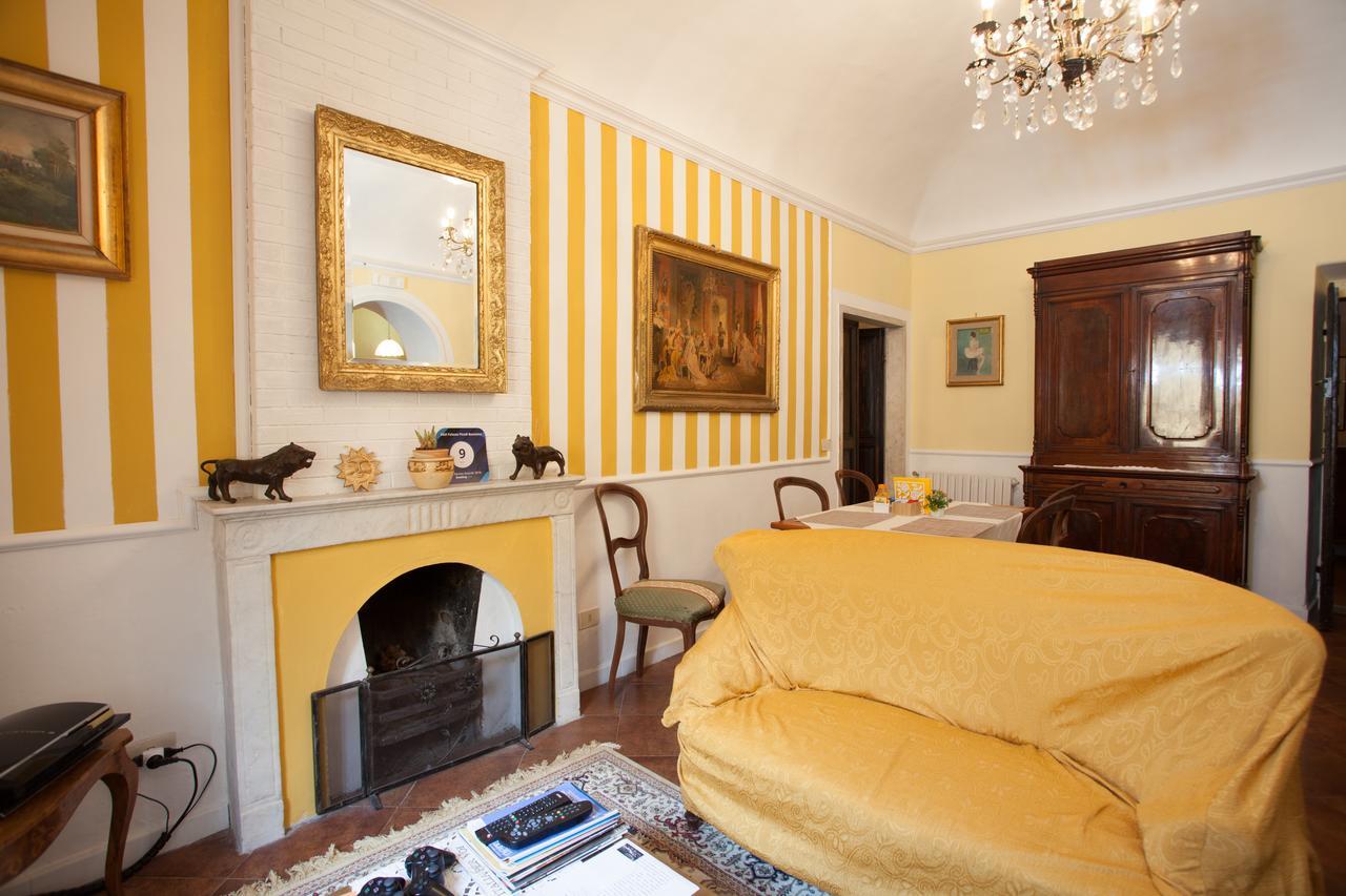 Corte Palazzo Picedi Benettini Sarzana Esterno foto